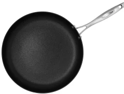 Hot SCANPAN 32 cm stegepande i omslag - HaptIQ